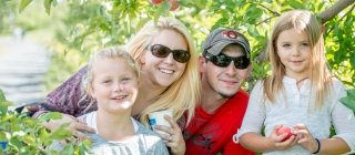 Family at Blue Cross VT Apple Days event