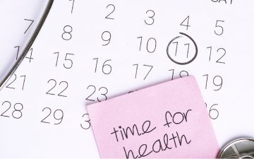 Calendar with reminder for scheduling health care appointments