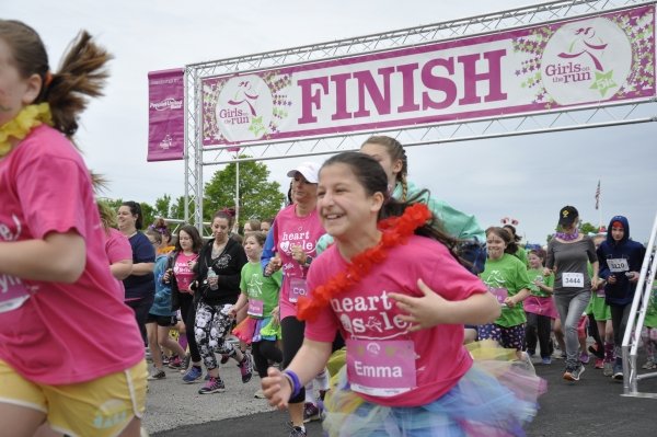 Young girls at start of race